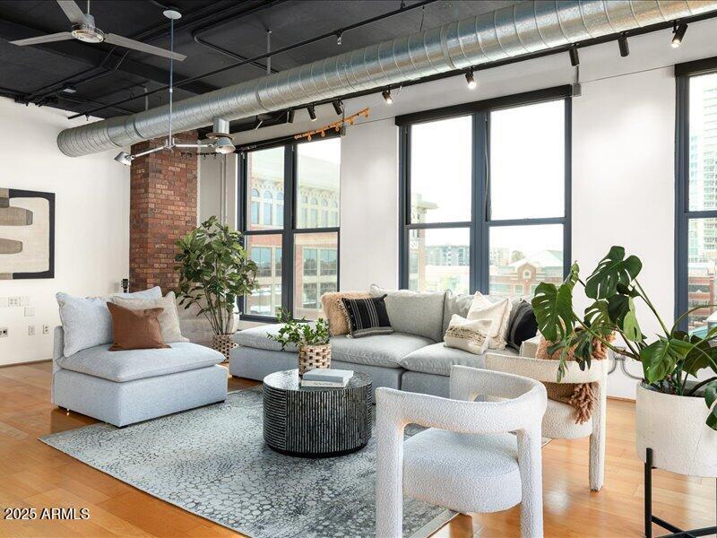 21 E 6th St. #614, Tempe, AZ 85281