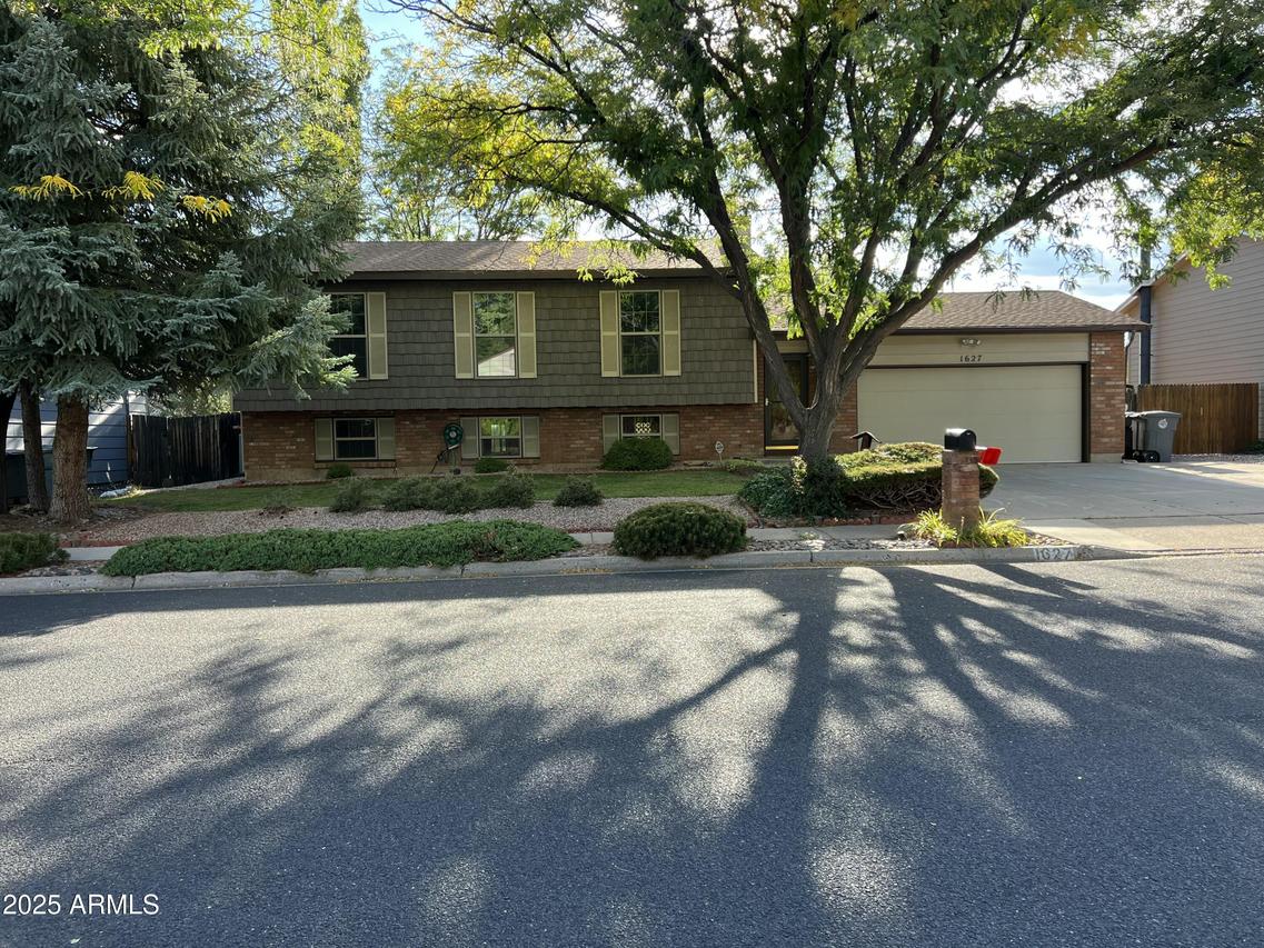 1627 N Deer Crossing Rd., Flagstaff, AZ 86004