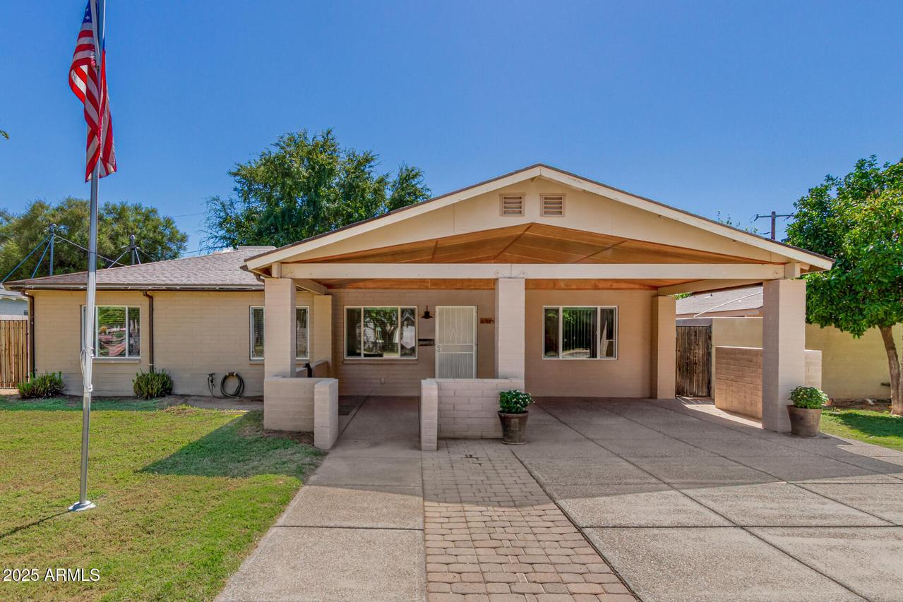 3907 E Mulberry Dr., Phoenix, AZ 85018