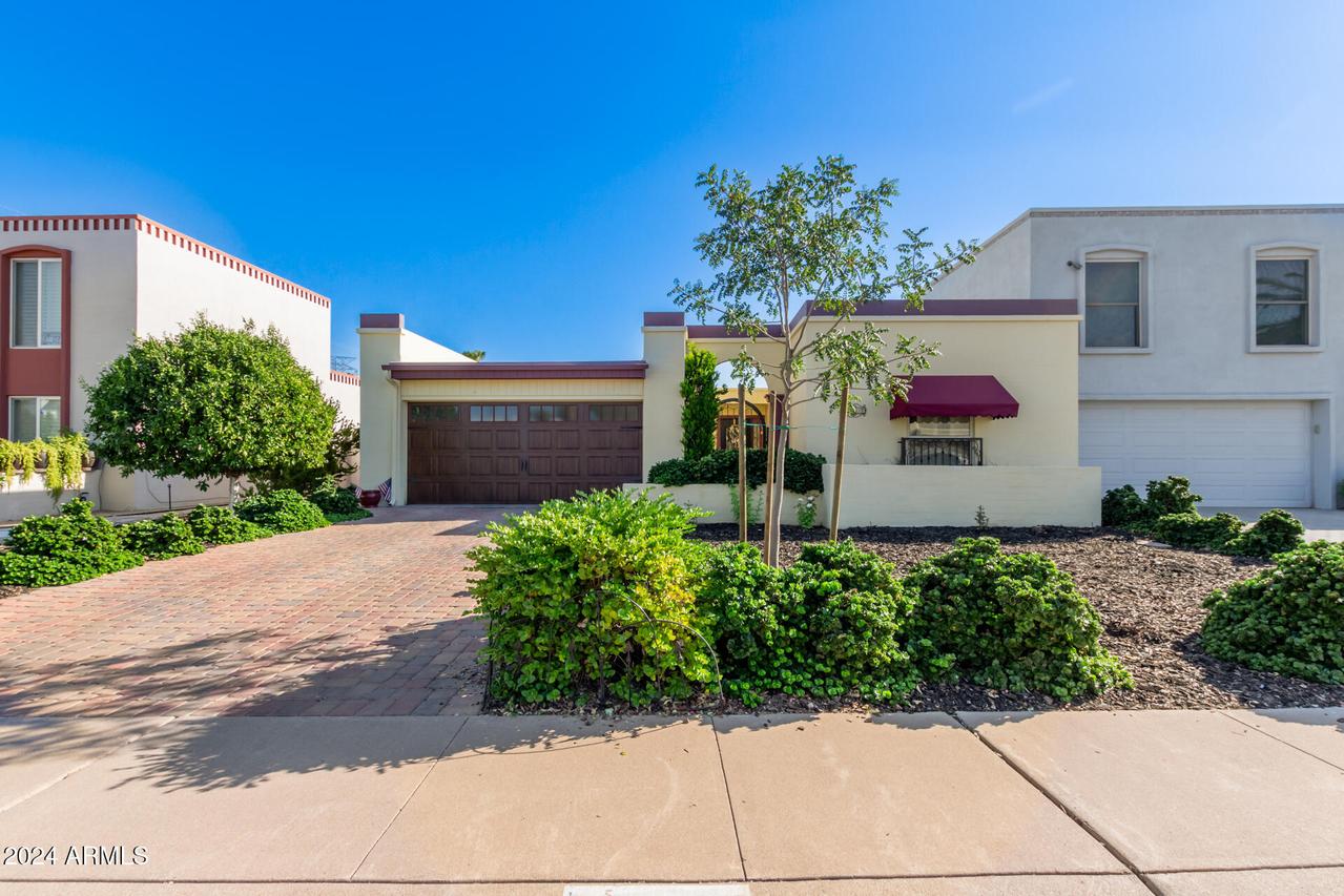 6317 E Pinchot Ave., Scottsdale, AZ 85251