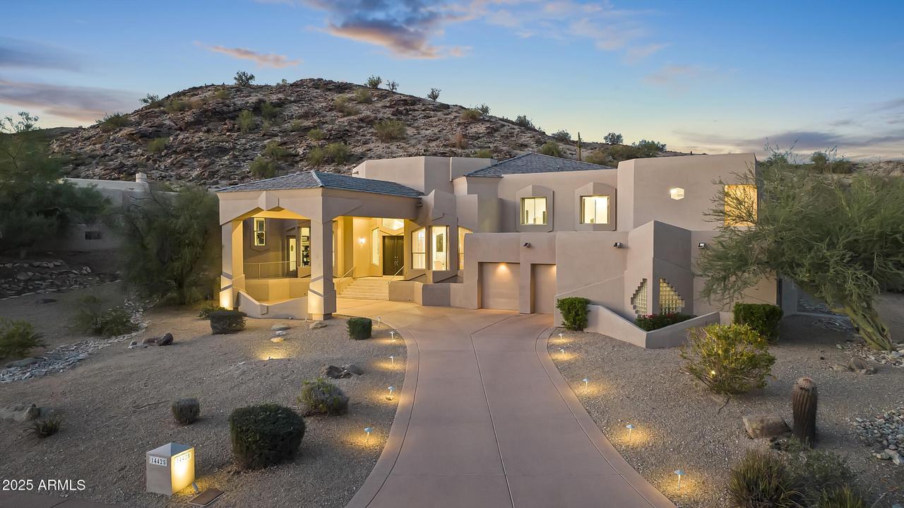 14425 S Canyon Dr., Phoenix, AZ 85048