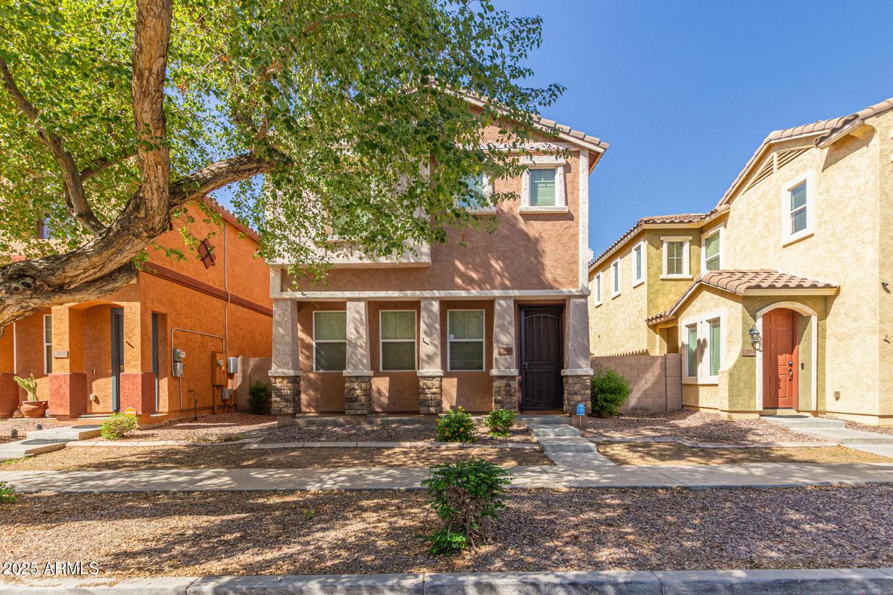 2014 N 77th Glen, Phoenix, AZ 85035