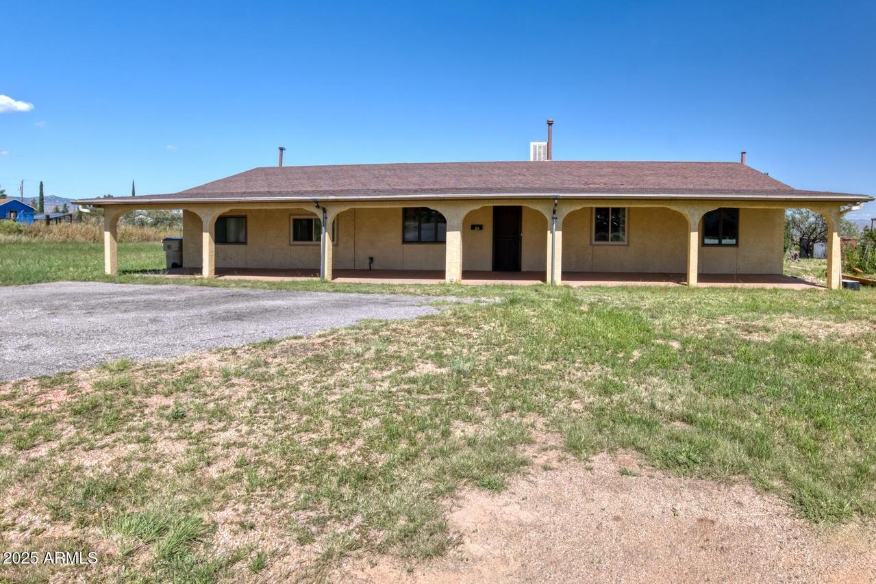 3781 E Astro St., Hereford, AZ 85615
