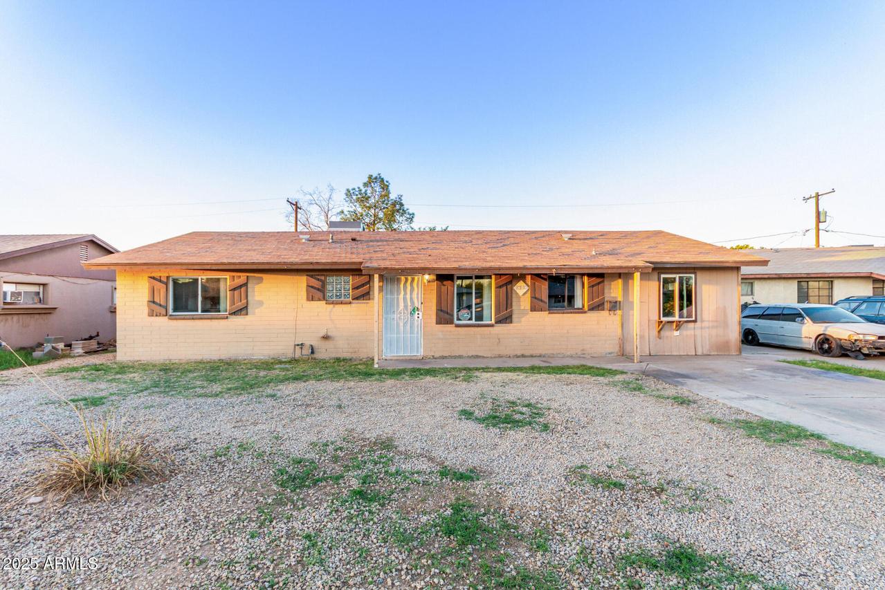 1340 E Crescent Ave., Mesa, AZ 85204