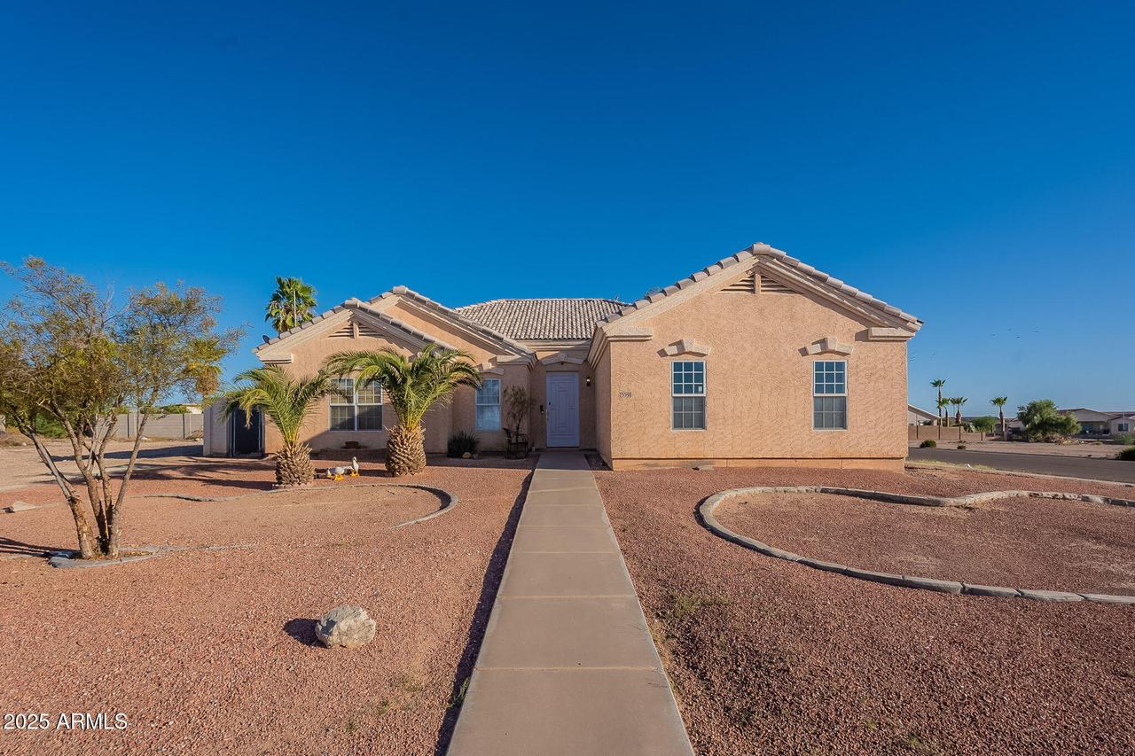 15591 S Patagonia Rd., Arizona City, AZ 85123