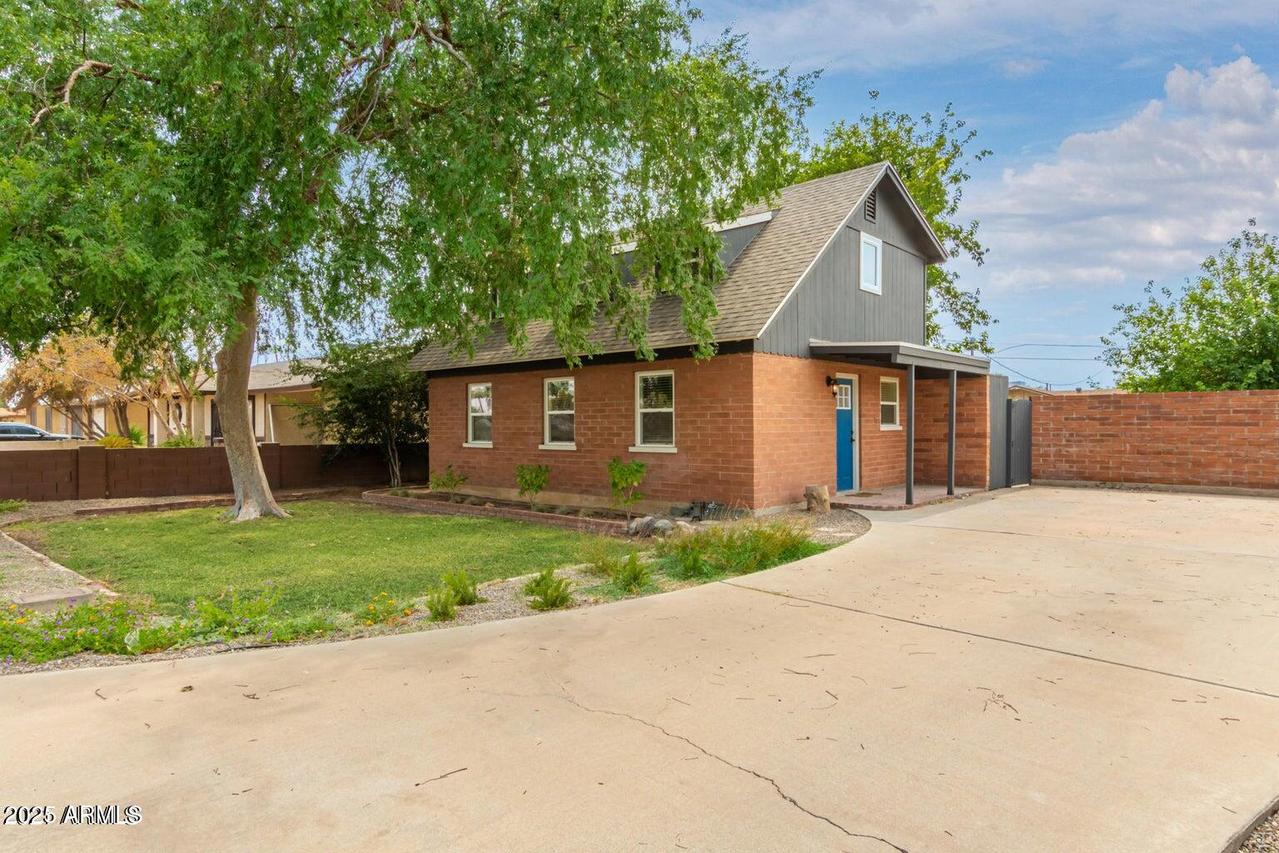 7808 N 59th Ln., Glendale, AZ 85301