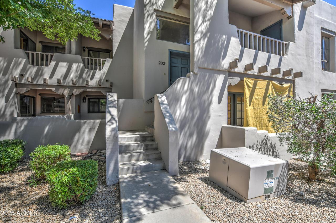 7300 N Dreamy Draw Dr. #202, Phoenix, AZ 85020