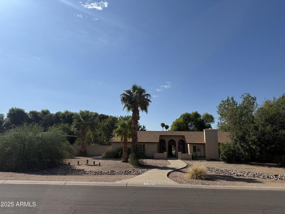 7025 W Redfield Rd., Peoria, AZ 85381