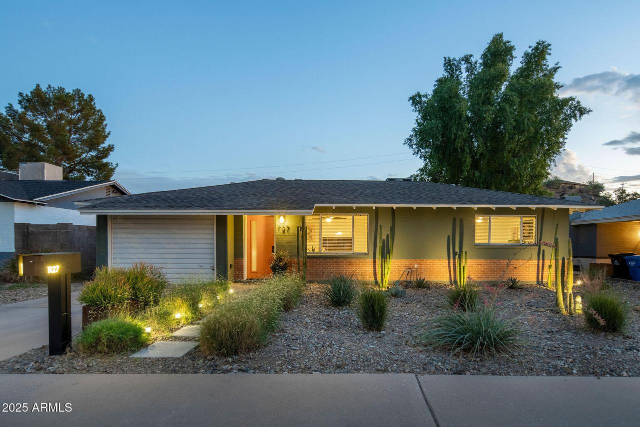 1127 E Diana Ave., Phoenix, AZ 85020