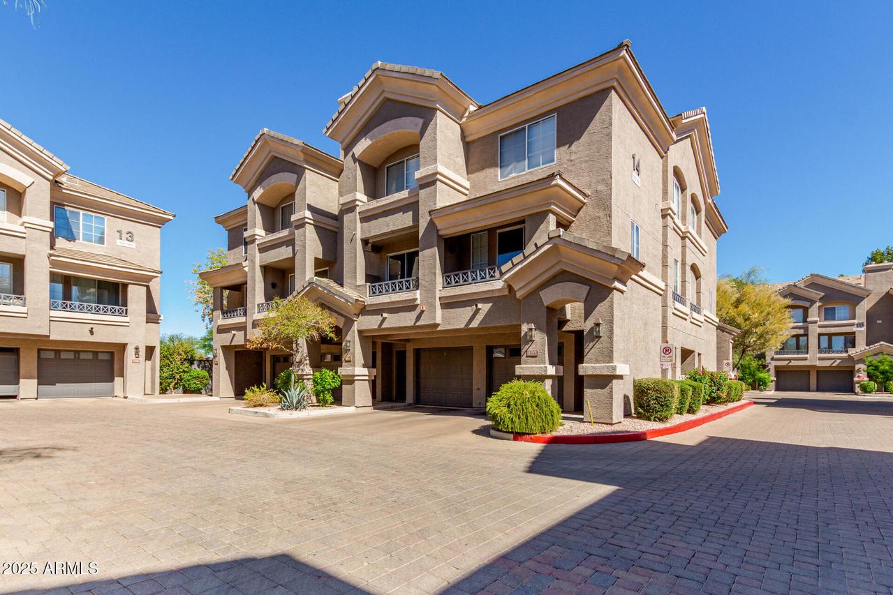 4465 E Paradise Village Pkwy. #1153, Phoenix, AZ 85032