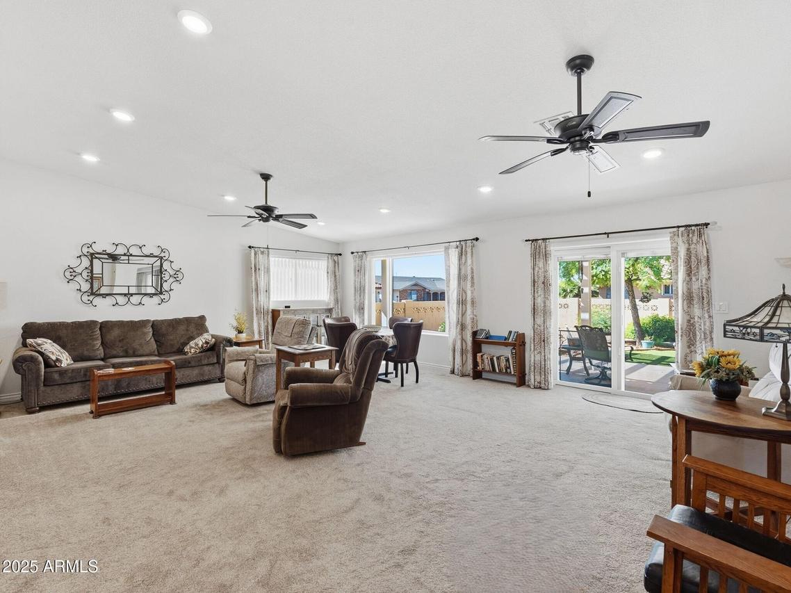 2636 S Honeysuckle Cir., Mesa, AZ 85209