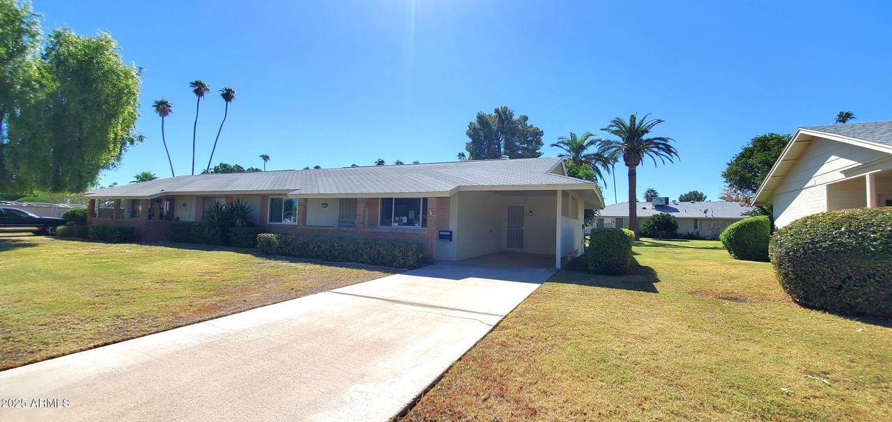 13606 N Redwood Dr., Sun City, AZ 85351