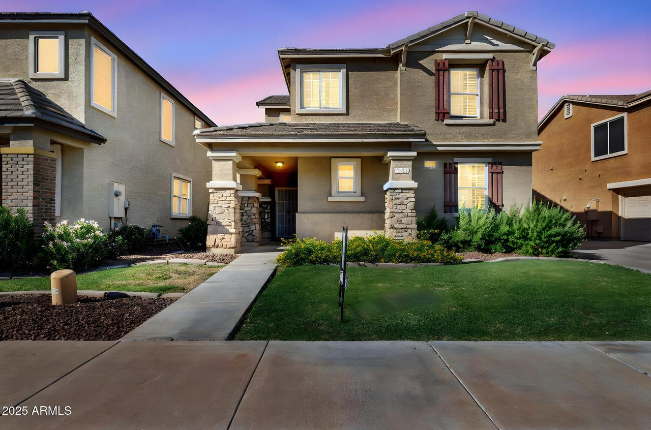 2244 E Sunland Ave., Phoenix, AZ 85040