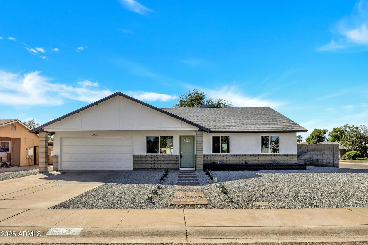 20256 N 10th Ave., Phoenix, AZ 85027