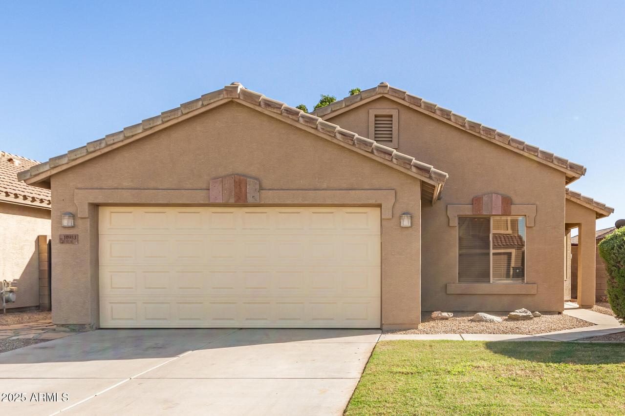 10933 E Wier Ave., Mesa, AZ 85208