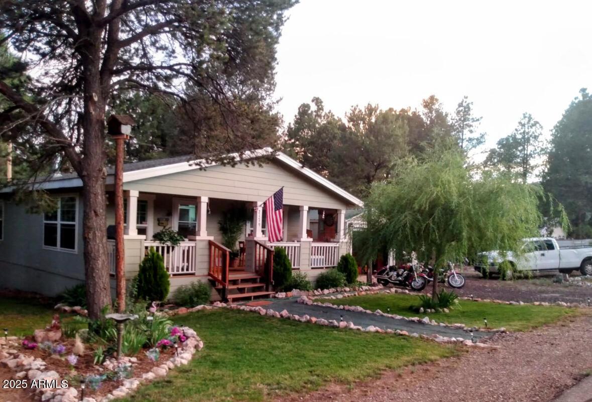 2179 Hackamore Dr., Overgaard, AZ 85933