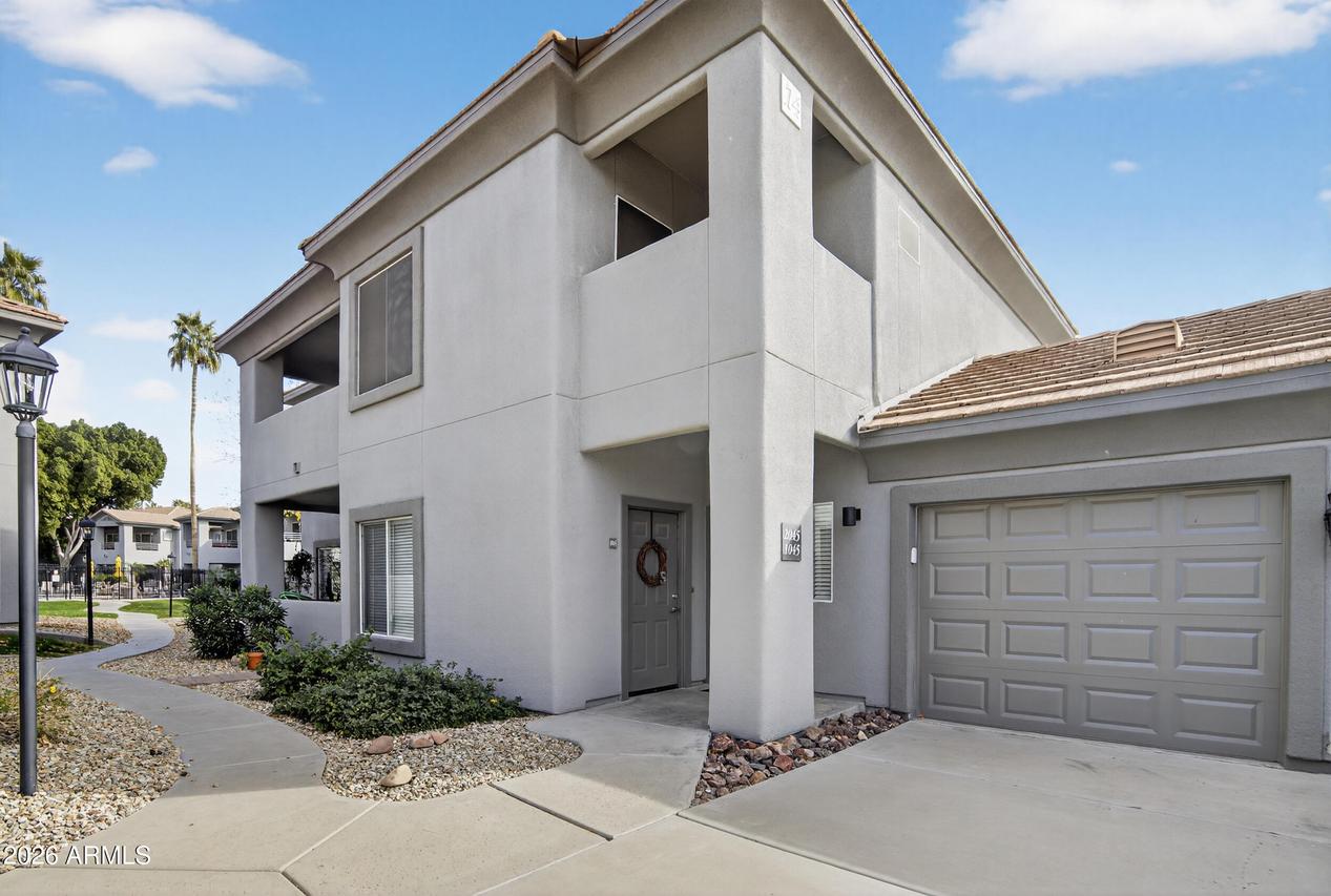 7401 W Arrowhead Clubhouse Dr. #2045, Glendale, AZ 85308