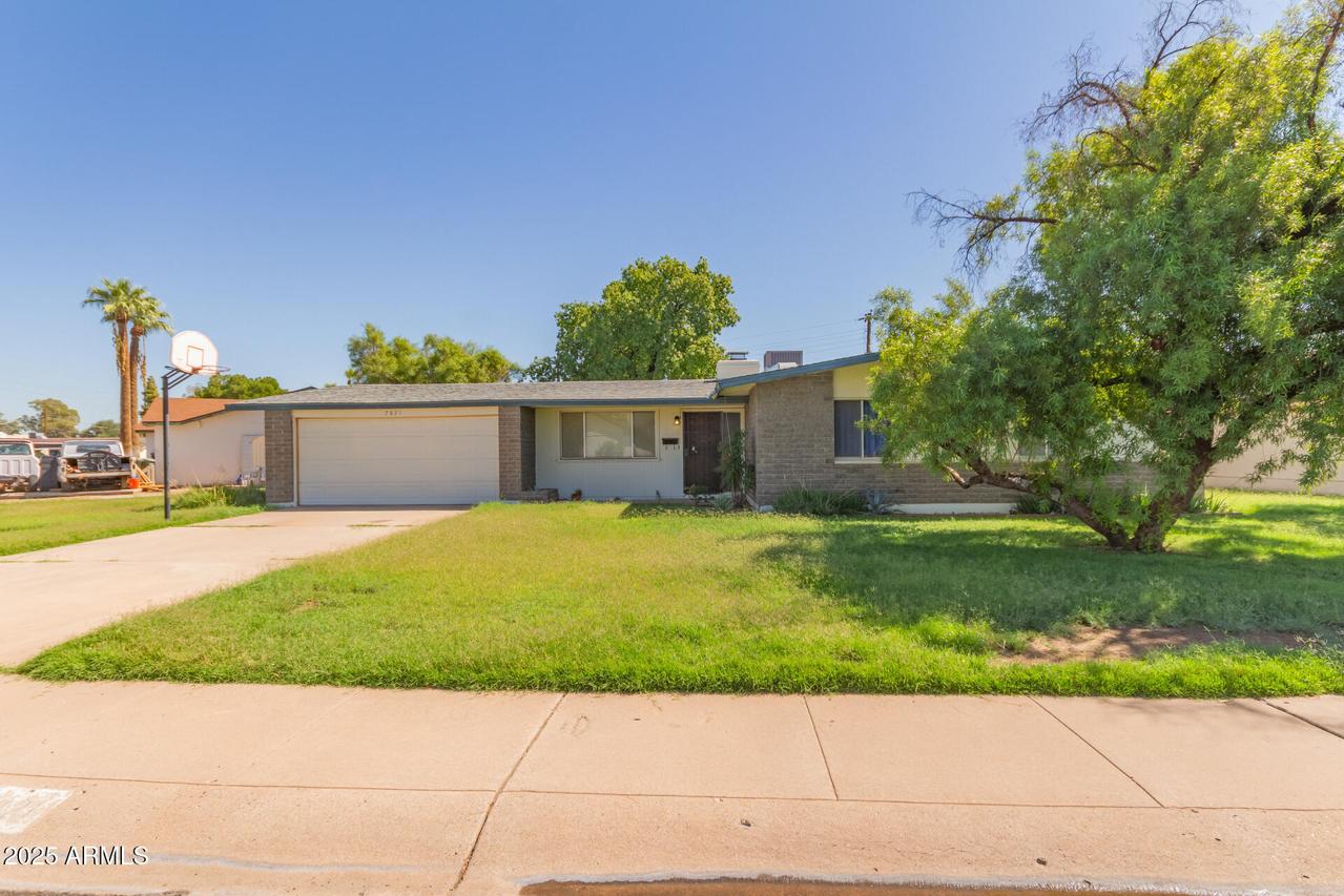 7821 N 32nd Dr., Phoenix, AZ 85051