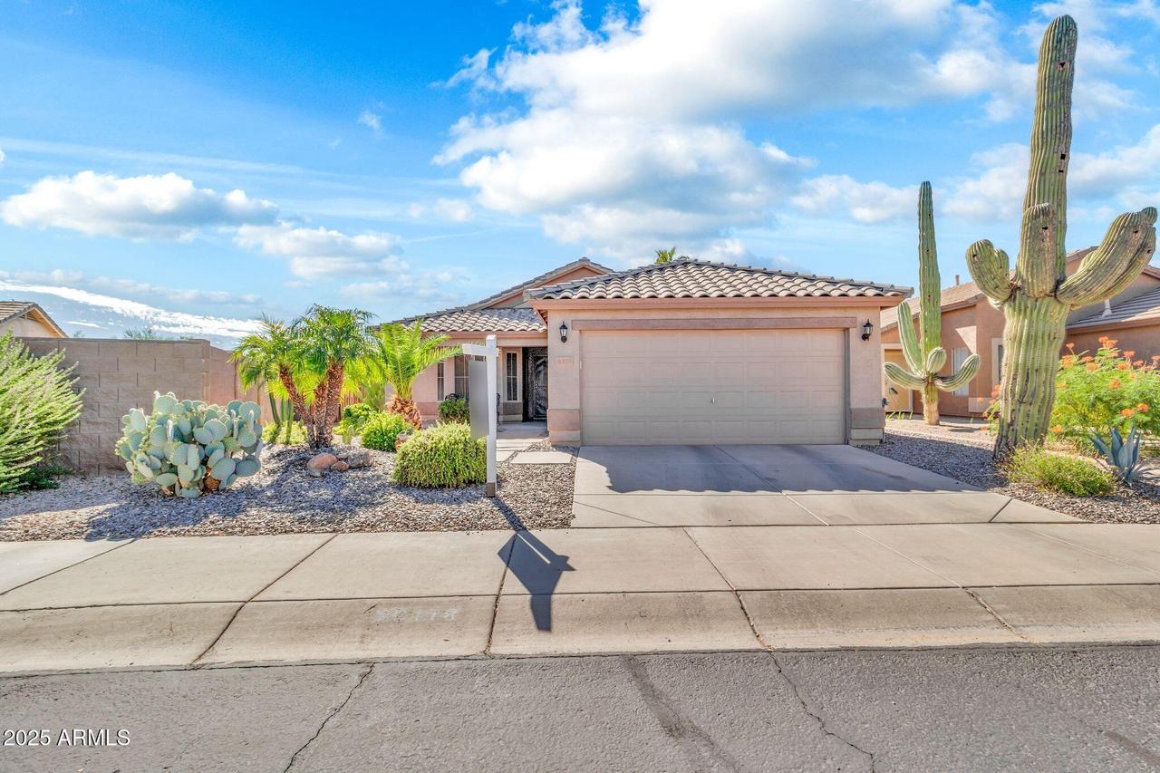 30178 N Coral Bean Dr., San Tan Valley, AZ 85143