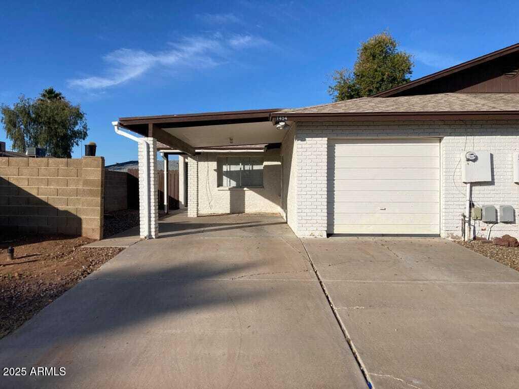 1454 S Doran St., Mesa, AZ 85204