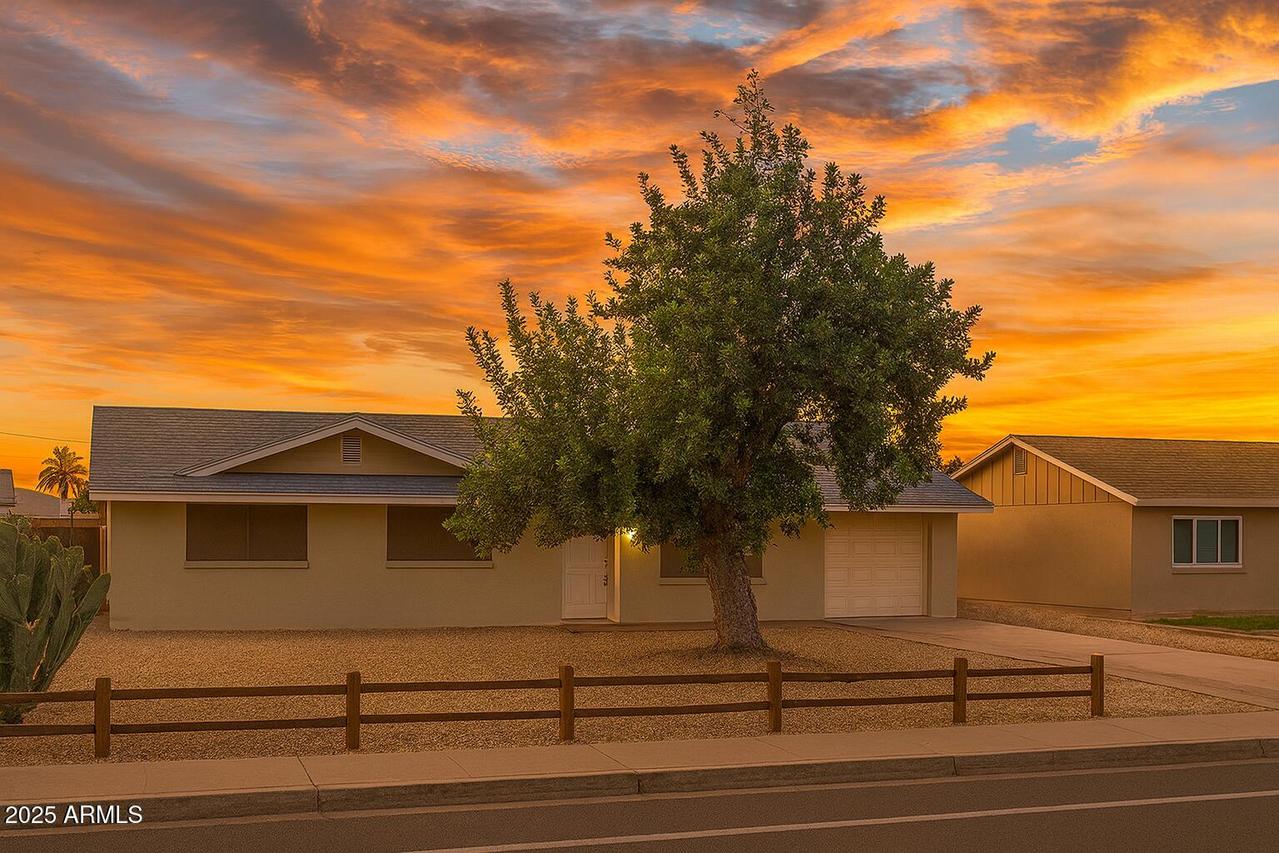 3429 W Sweetwater Ave., Phoenix, AZ 85029