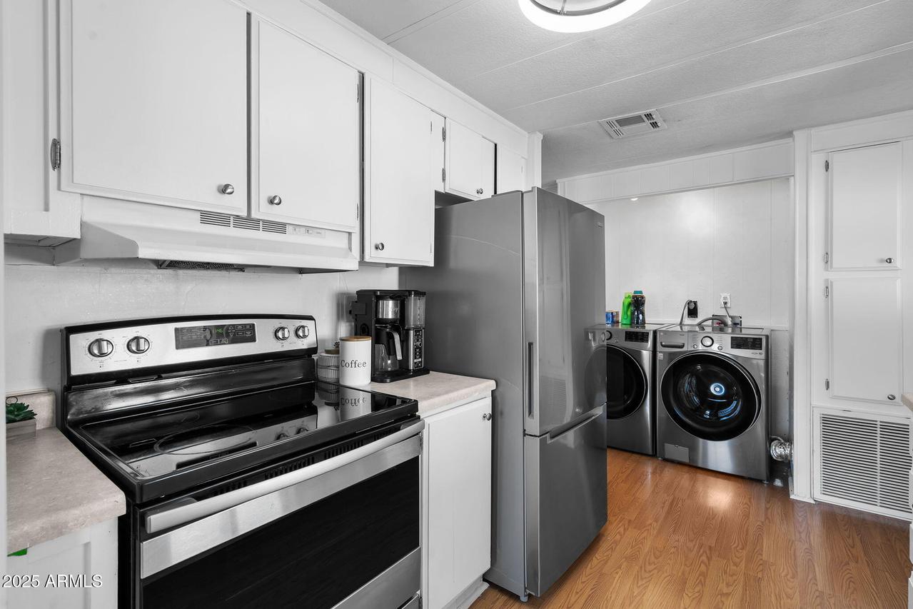 15620 N 15th Dr., Phoenix, AZ 85023