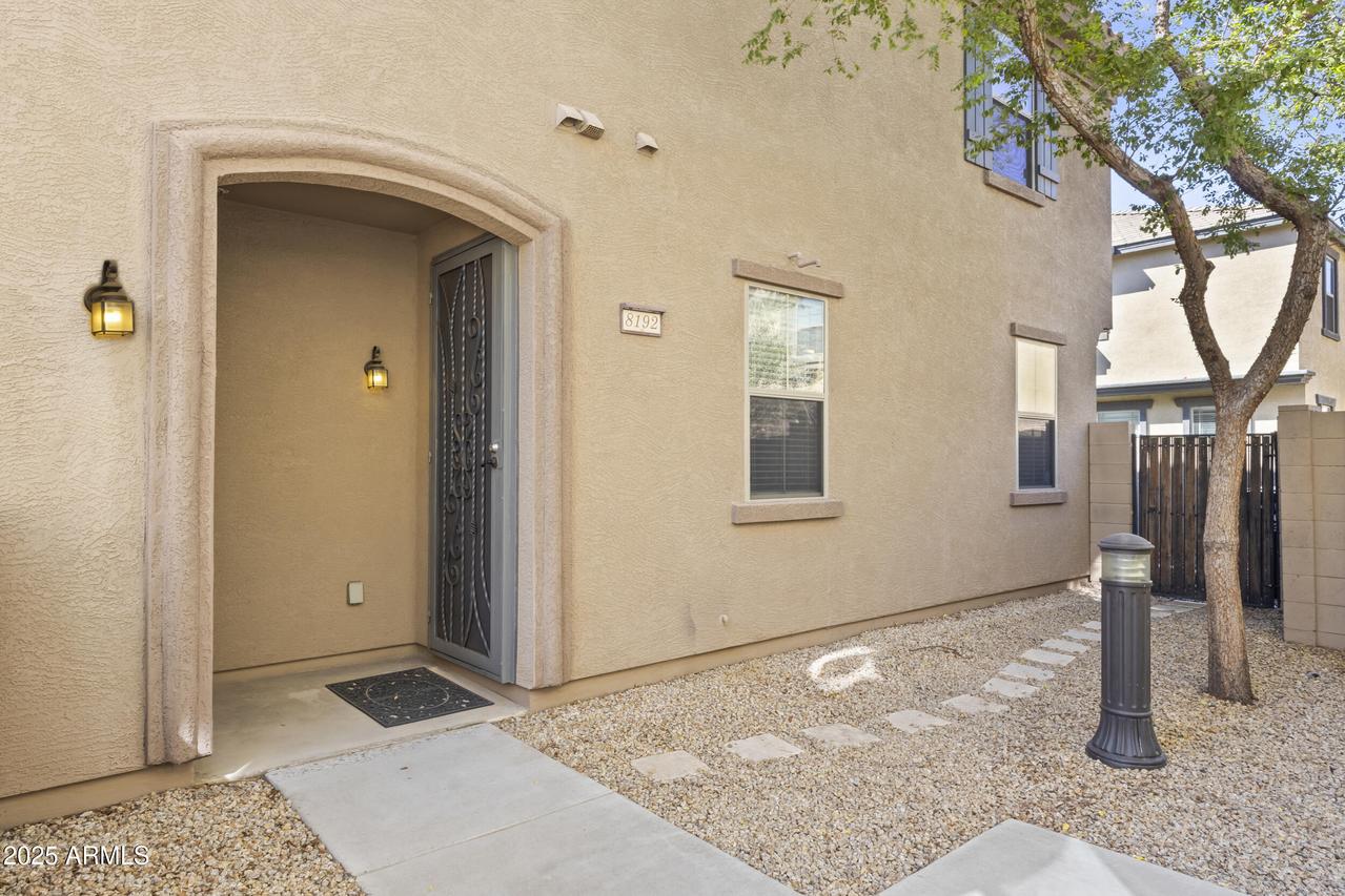8192 W Lynwood St., Phoenix, AZ 85043