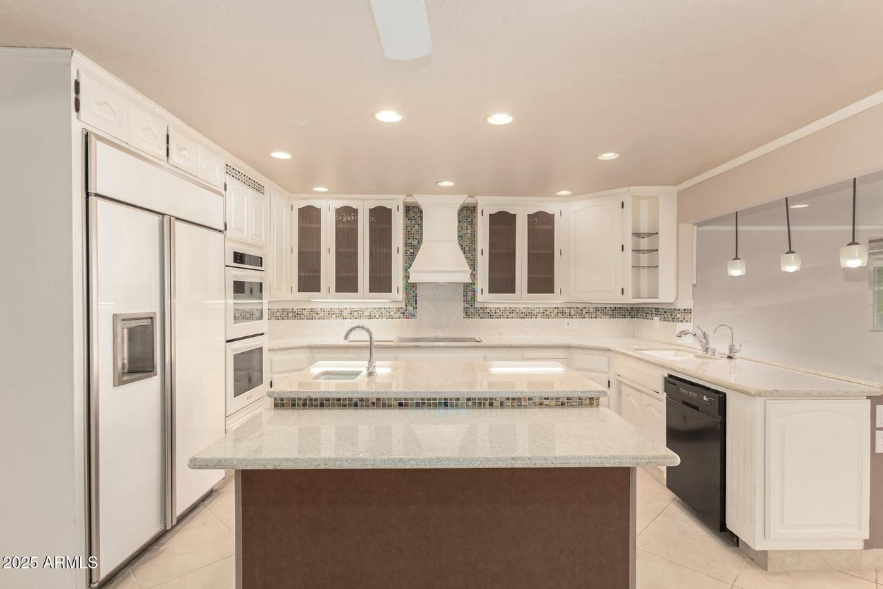 2145 E Ellis Dr., Tempe, AZ 85282