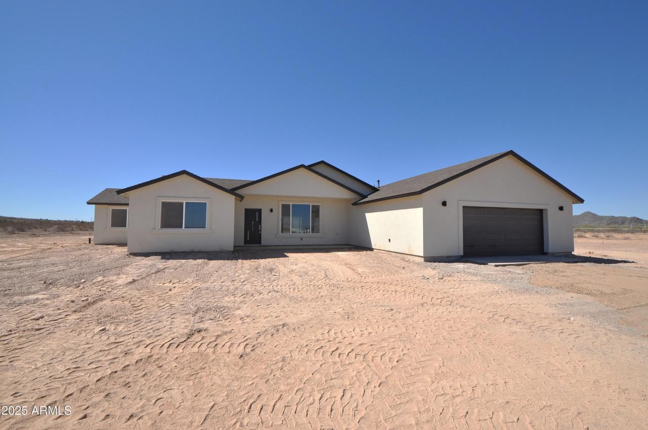 1592 N 431st Ave., Tonopah, AZ 85354