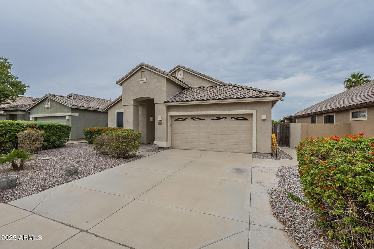 29922 N Little Leaf Dr., San Tan Valley, AZ 85143