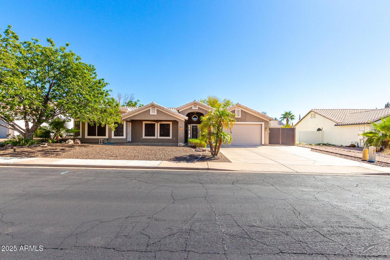 6135 E Presidio St., Mesa, AZ 85215