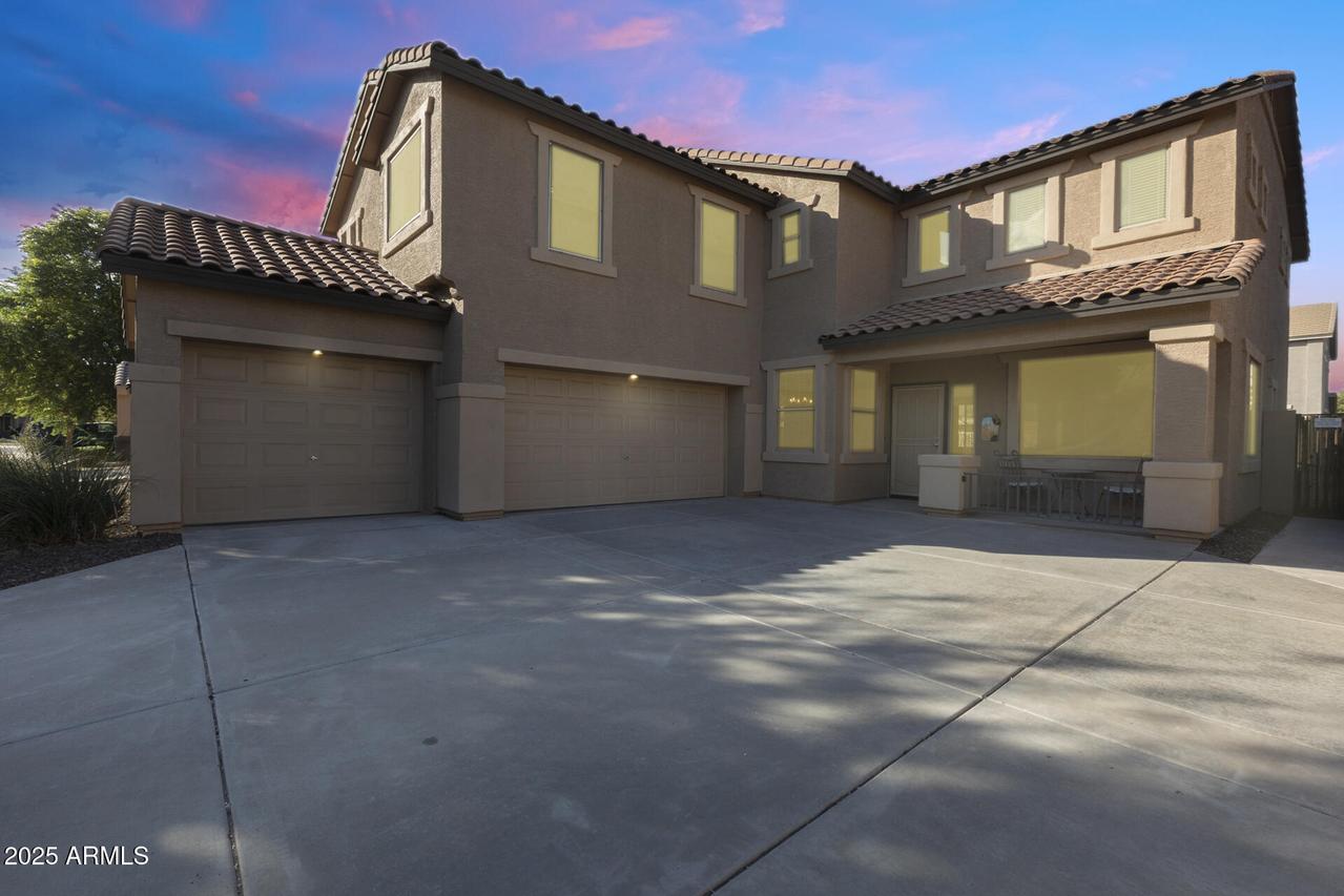 13626 W Lisbon Ln., Surprise, AZ 85379