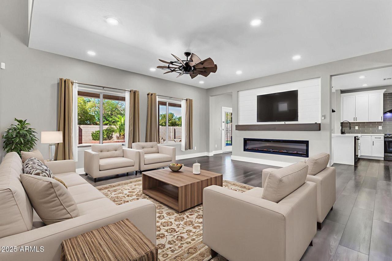 4900 S Springs Dr., Chandler, AZ 85249