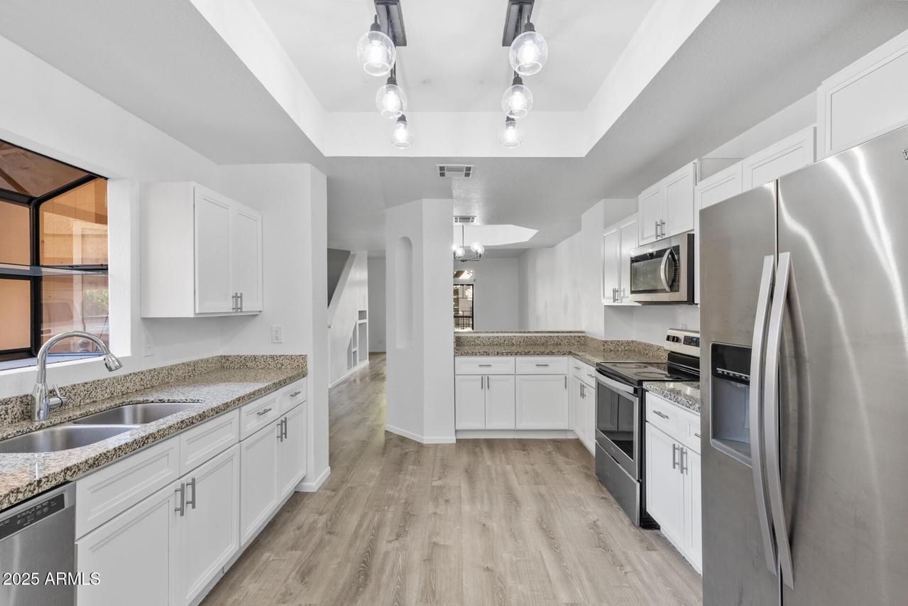 6550 N 47th Ave. #113, Glendale, AZ 85301