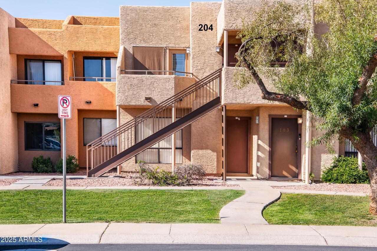 11640 N 51st Ave. #204, Glendale, AZ 85304