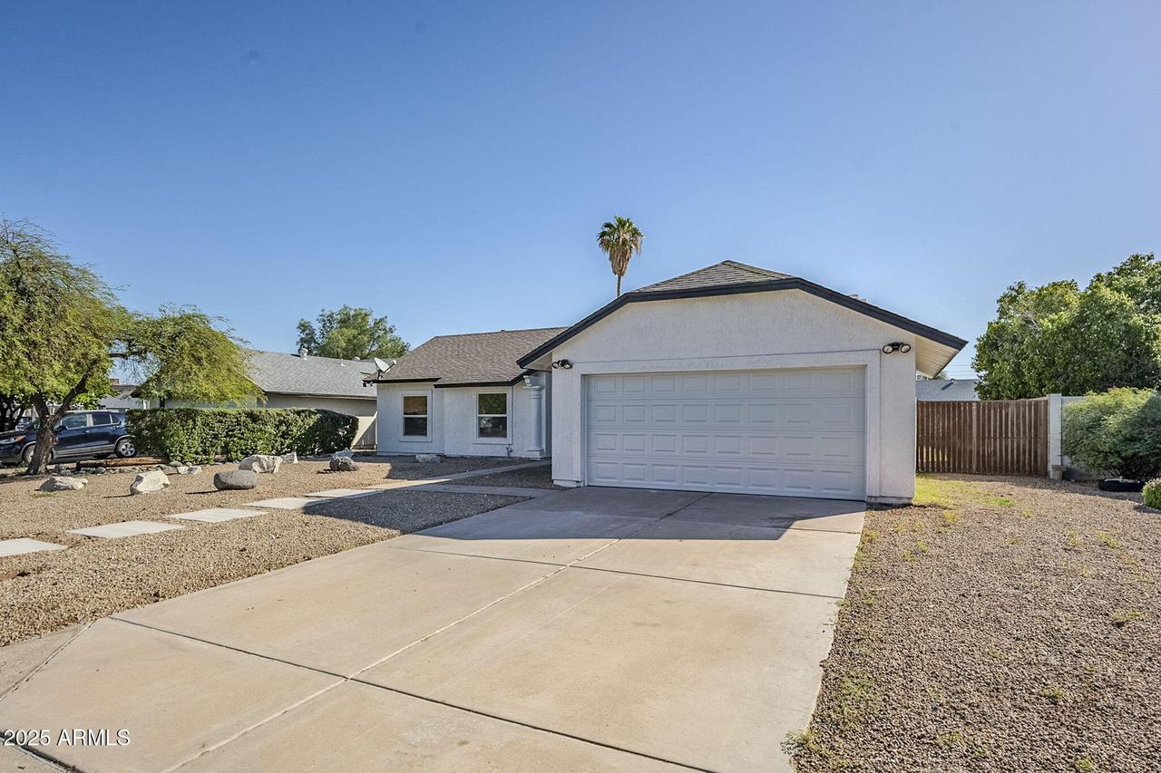 20813 N 9th Ave., Phoenix, AZ 85027