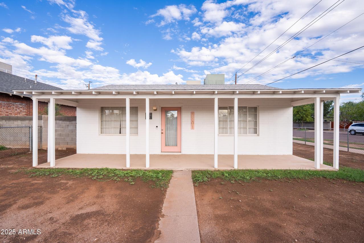2501 N 11th St., Phoenix, AZ 85006