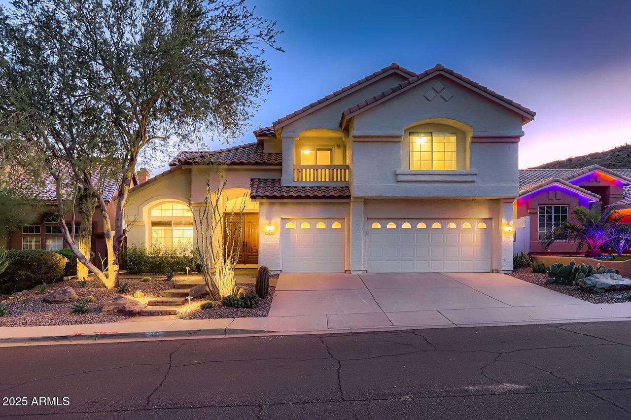 761 E Mountain Sky Ave., Phoenix, AZ 85048