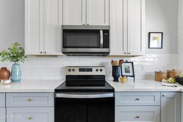 4830 N 74th Pl., Scottsdale, AZ 85251