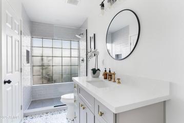 4830 N 74th Pl., Scottsdale, AZ 85251