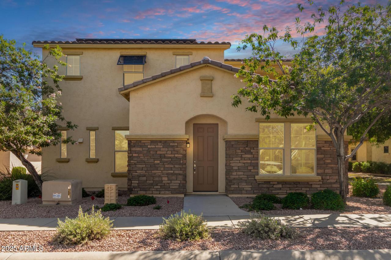 17737 W Mandalay Ln., Surprise, AZ 85388