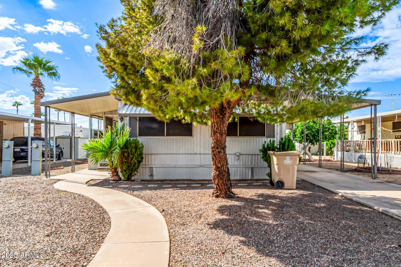 2650 W Union Hills Dr. #112, Phoenix, AZ 85027