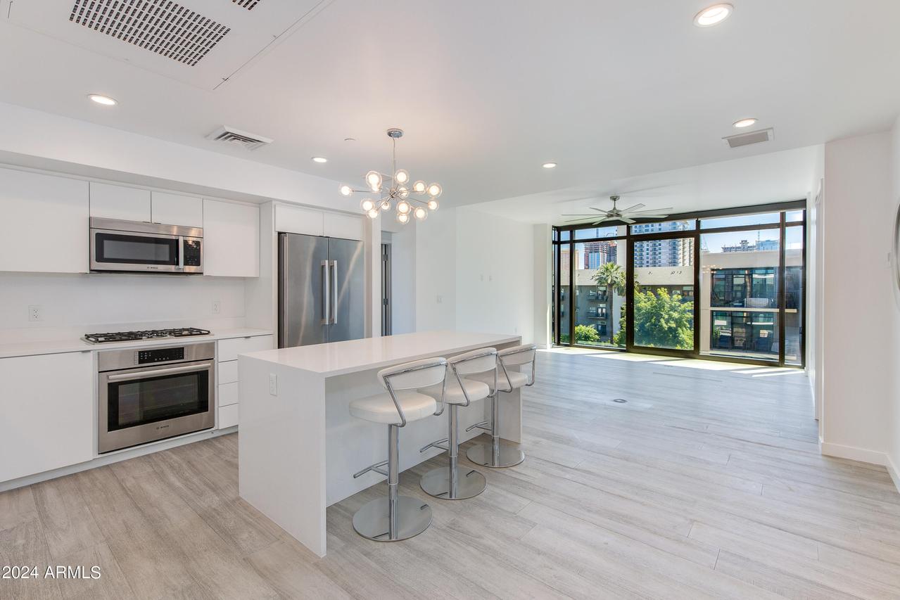 200 W Portland St. #511, Phoenix, AZ 85003