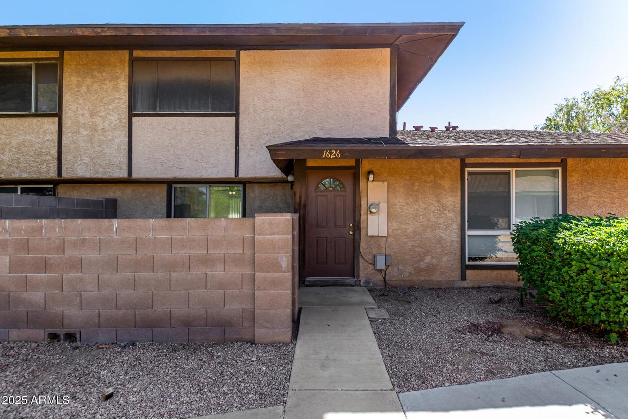 1626 W Village Way, Tempe, AZ 85282