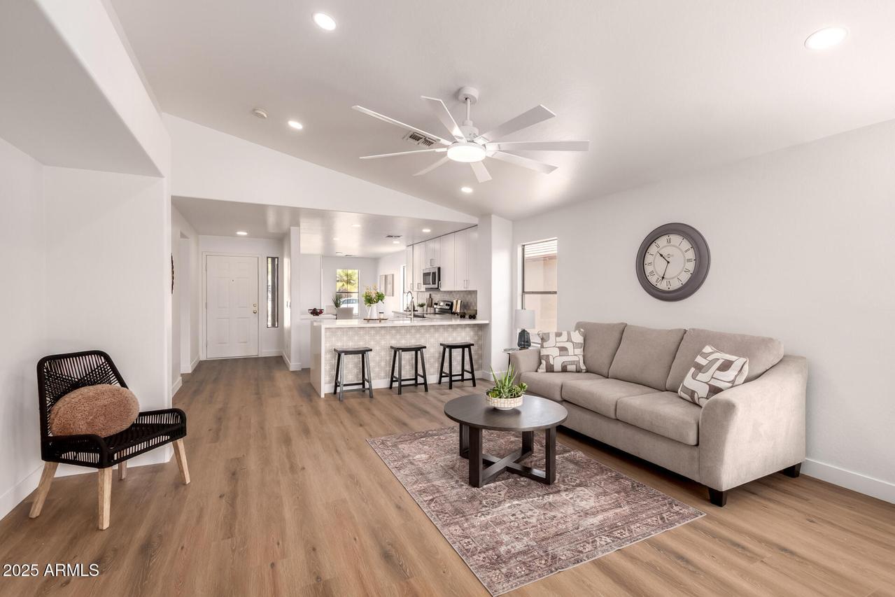 11003 W Griswold Rd., Peoria, AZ 85345