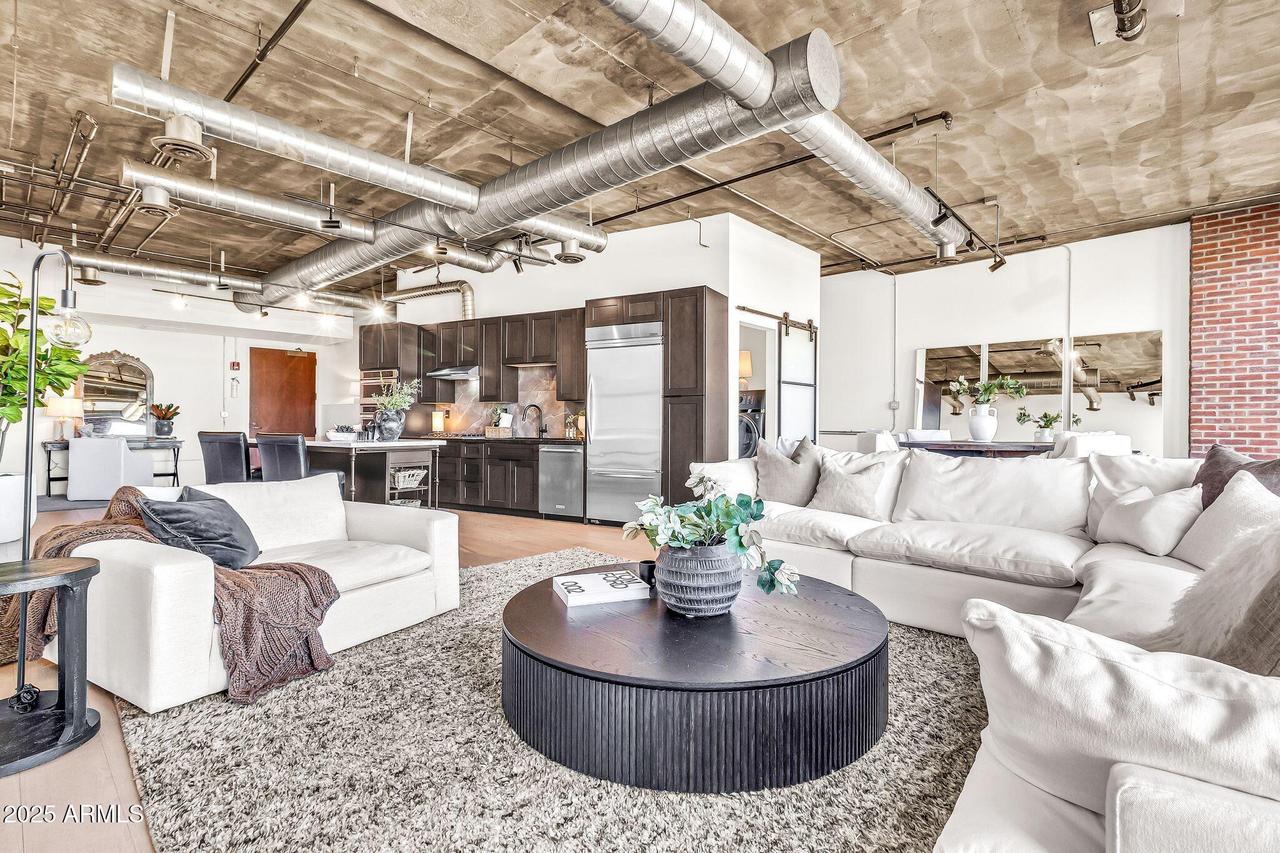 21 E 6th St. #616, Tempe, AZ 85281