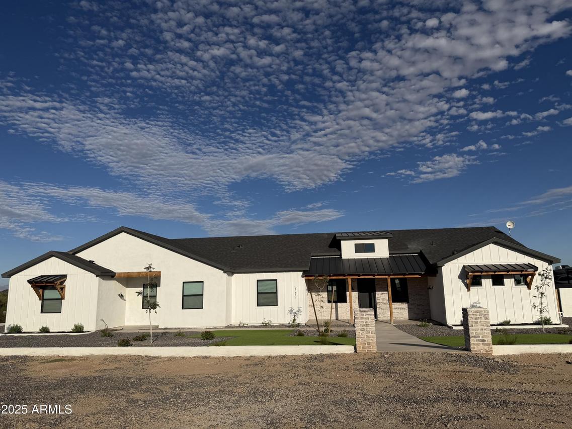 28673 N Thompson Rd., San Tan Valley, AZ 85144