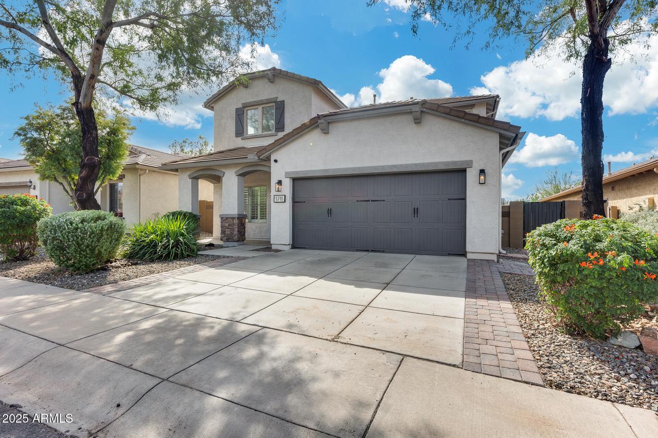 1711 W Big Oak St., Phoenix, AZ 85085