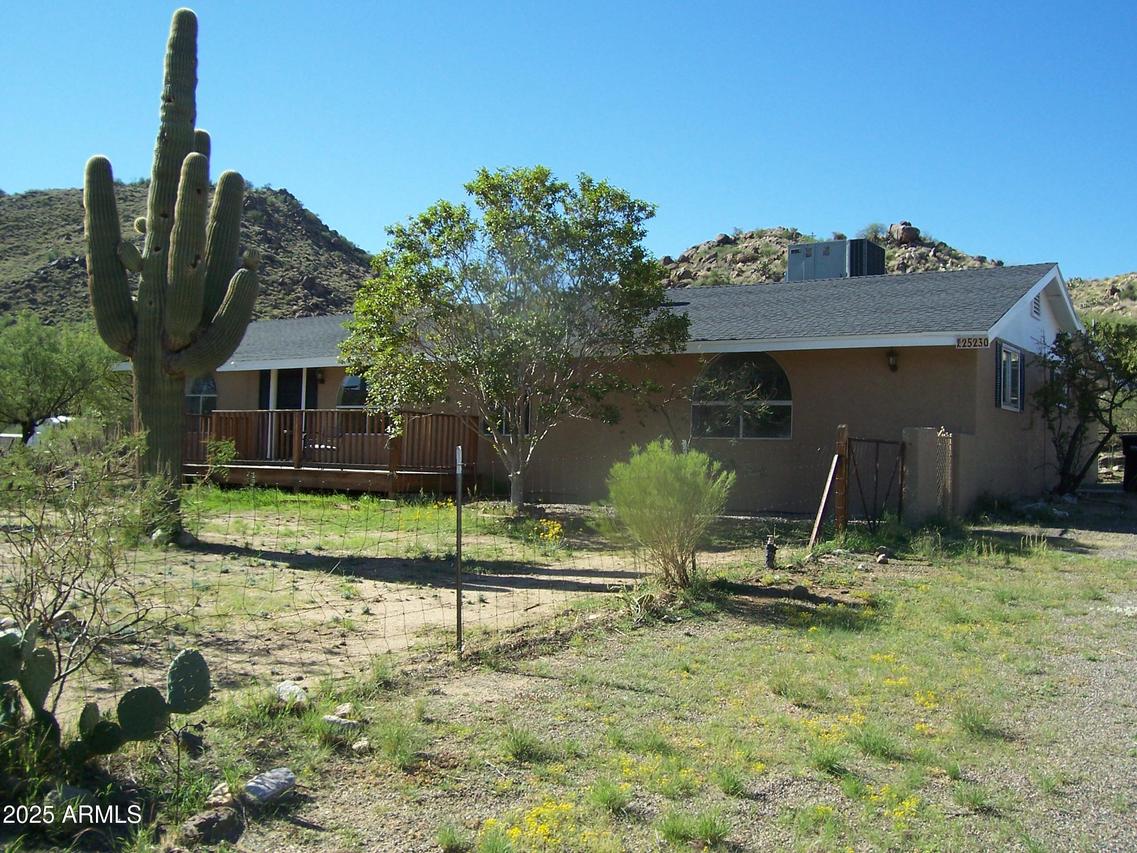 25230 S Gold Dollar Rd., Congress, AZ 85332
