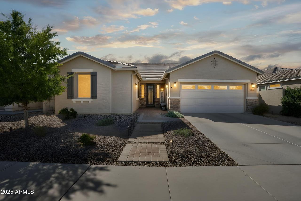 2829 E Virginia St., Mesa, AZ 85213